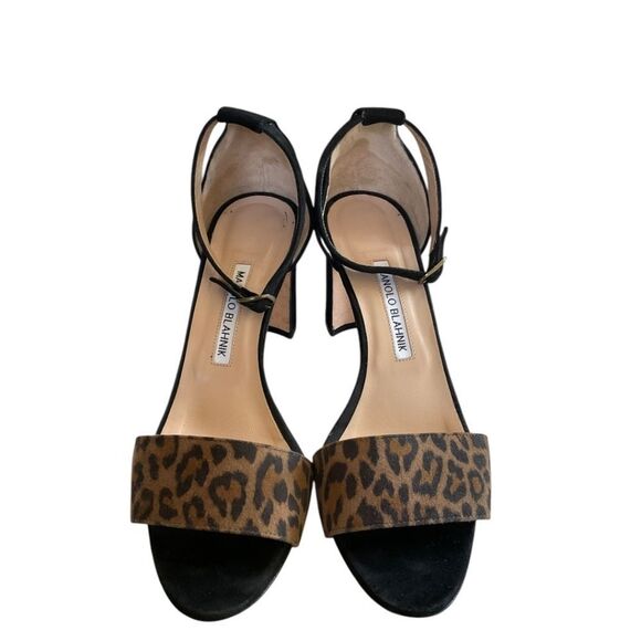 Manolo Blahnik Lauratomod Suede Ankle Strap Sandal - Picture 5 of 11